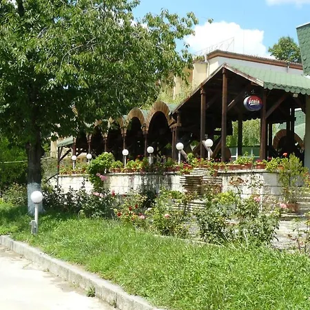 Briz 3 - Free Parking 2* 瓦爾納