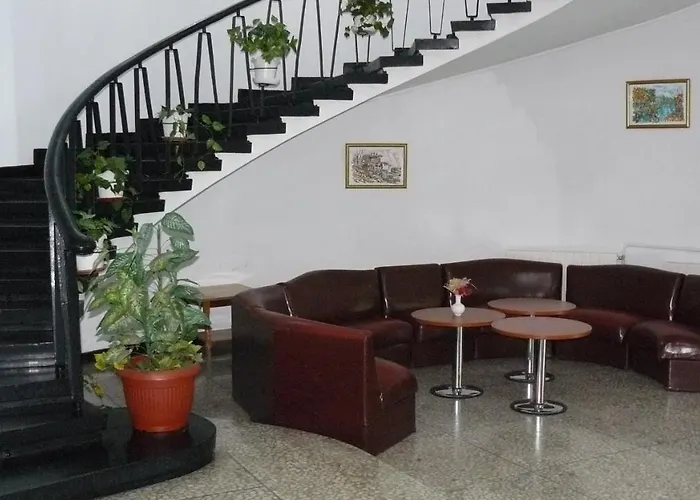 Хотел Briz 3 - Free Parking