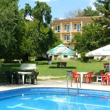 Briz 3 - Free Parking 2* Varna