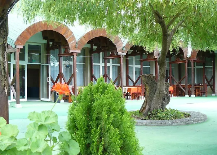 Otel Briz 3 - Free Parking 2*